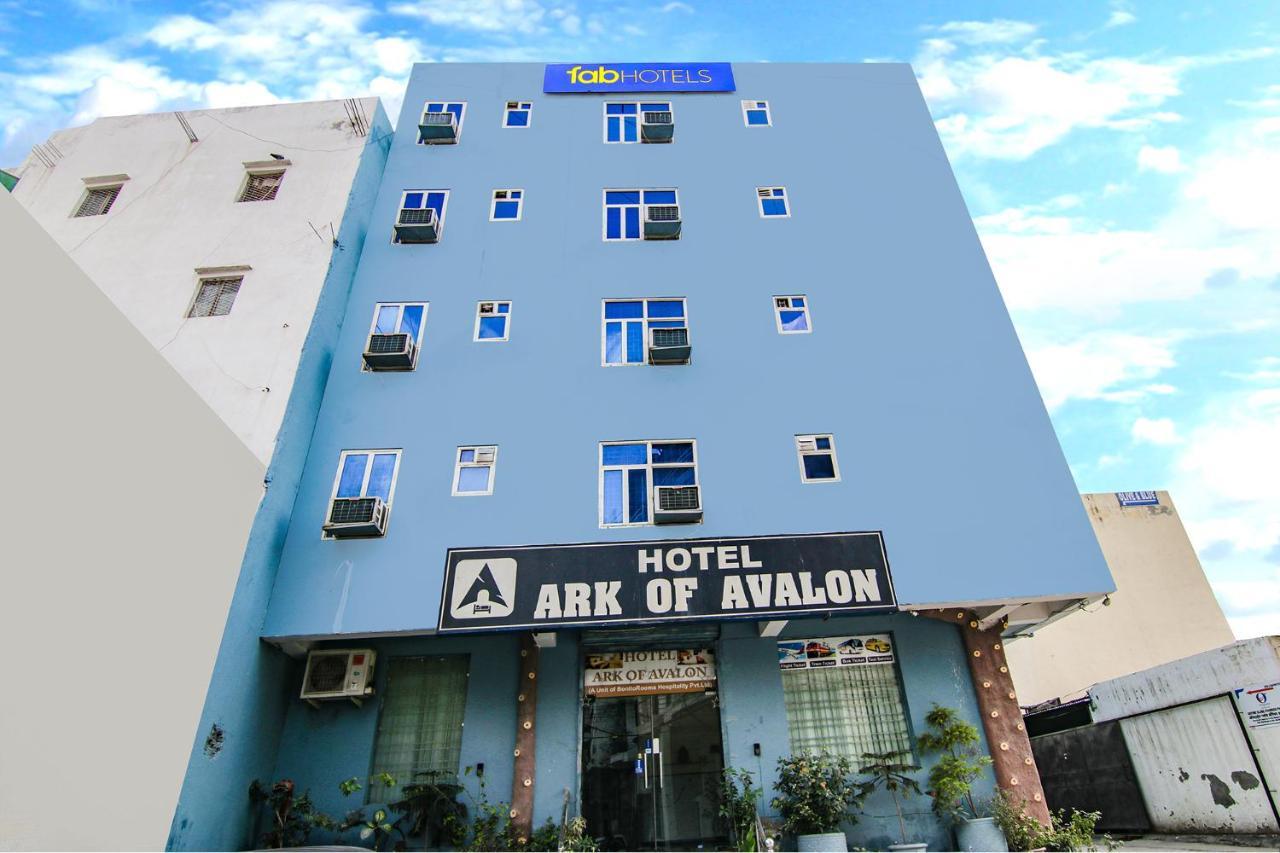 Fabhotel Airport Avalon Near Igi Airport New Delhi Exterior photo